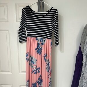 Maxi dress mixed print floral & stripes